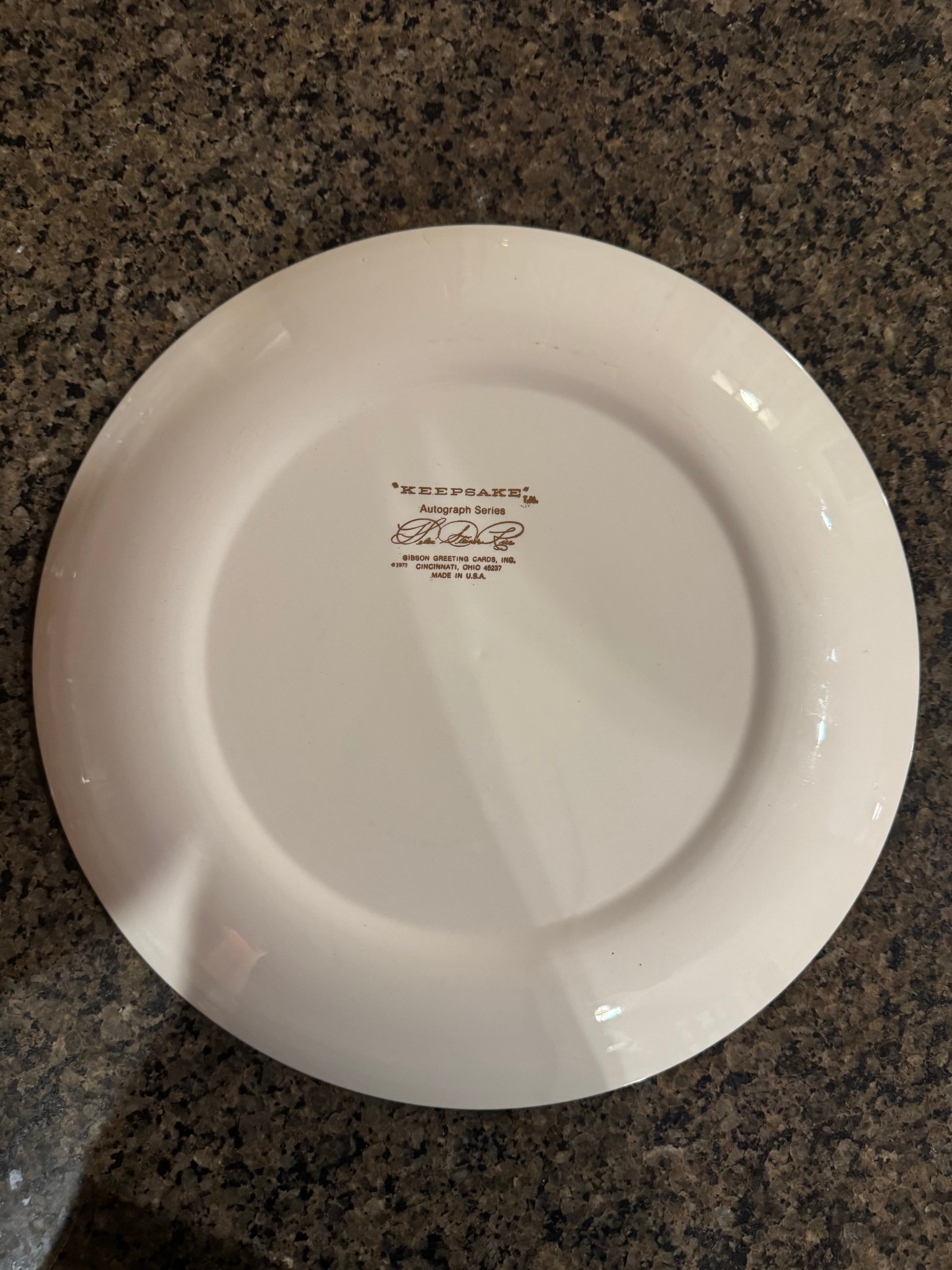 1973 Helen Steiner Rice “The Praying Hands” Keepsake Plate 12” Gibson