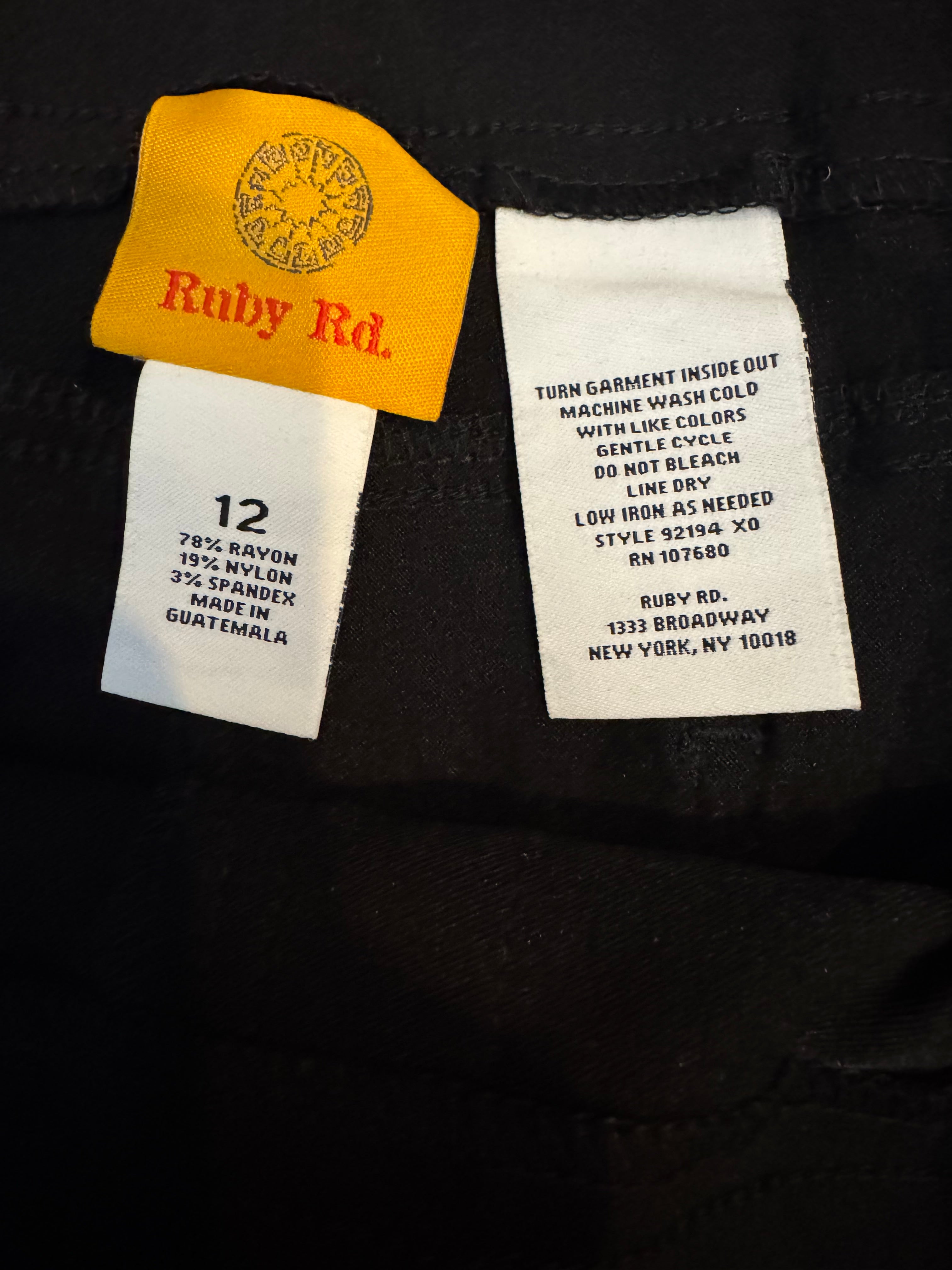 Ruby Rd Size 12 Black Pull On Crop Pants Slimming Waistband Stretch Wide Leg NWT