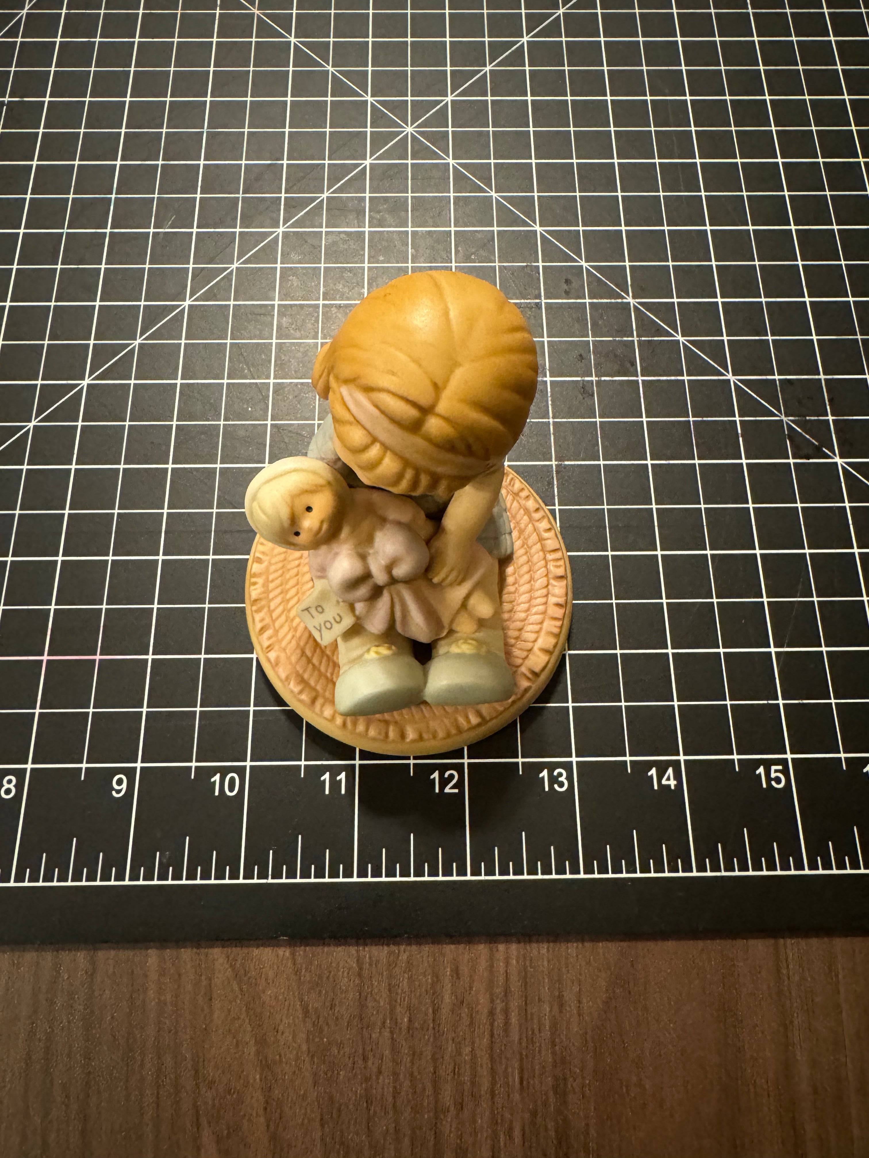 Enesco Memories of Yesterday "Wrapped in Love and Happiness" 1995 Event Figurine #602930 Mabel Lucie Attwell