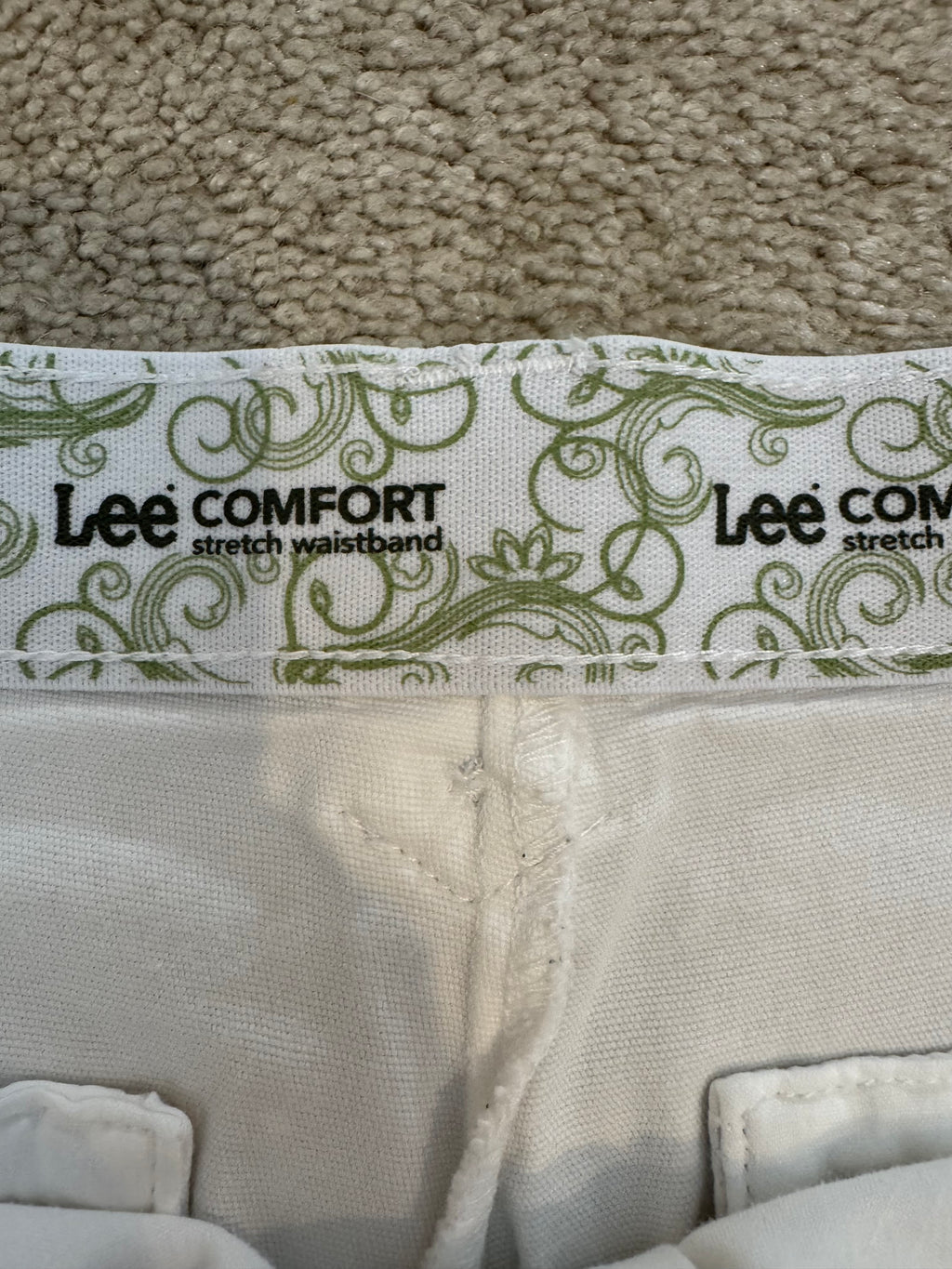 Lee Comfort Stretch Waist White Bermuda Shorts 14