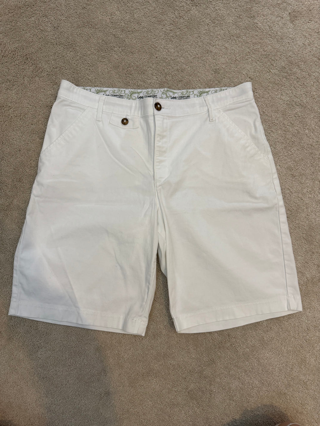 Lee Comfort Stretch Waist White Bermuda Shorts 14