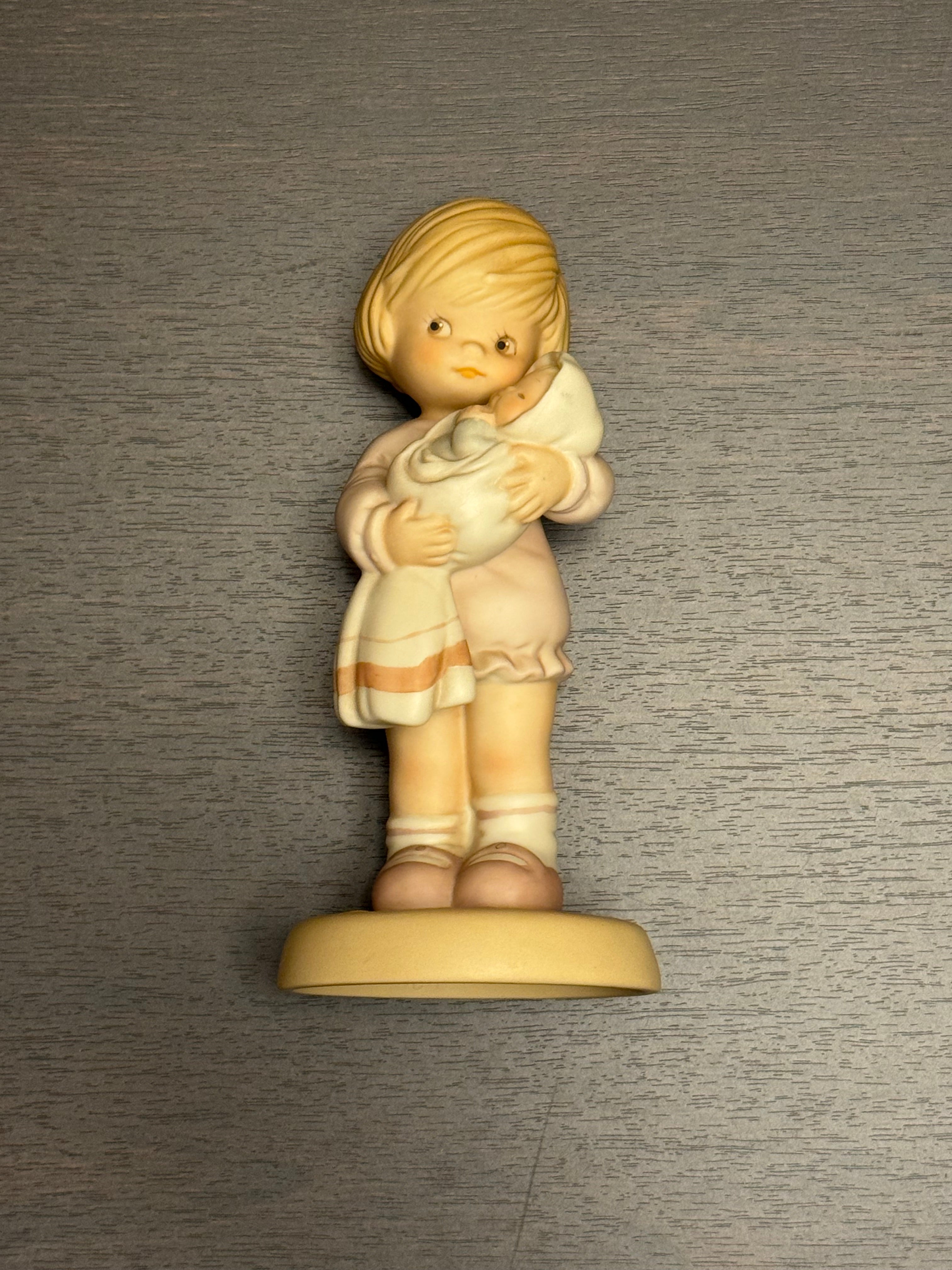 Memories of Yesterday Figurine Can I Keep Her Mommy Enesco 1987 Baby