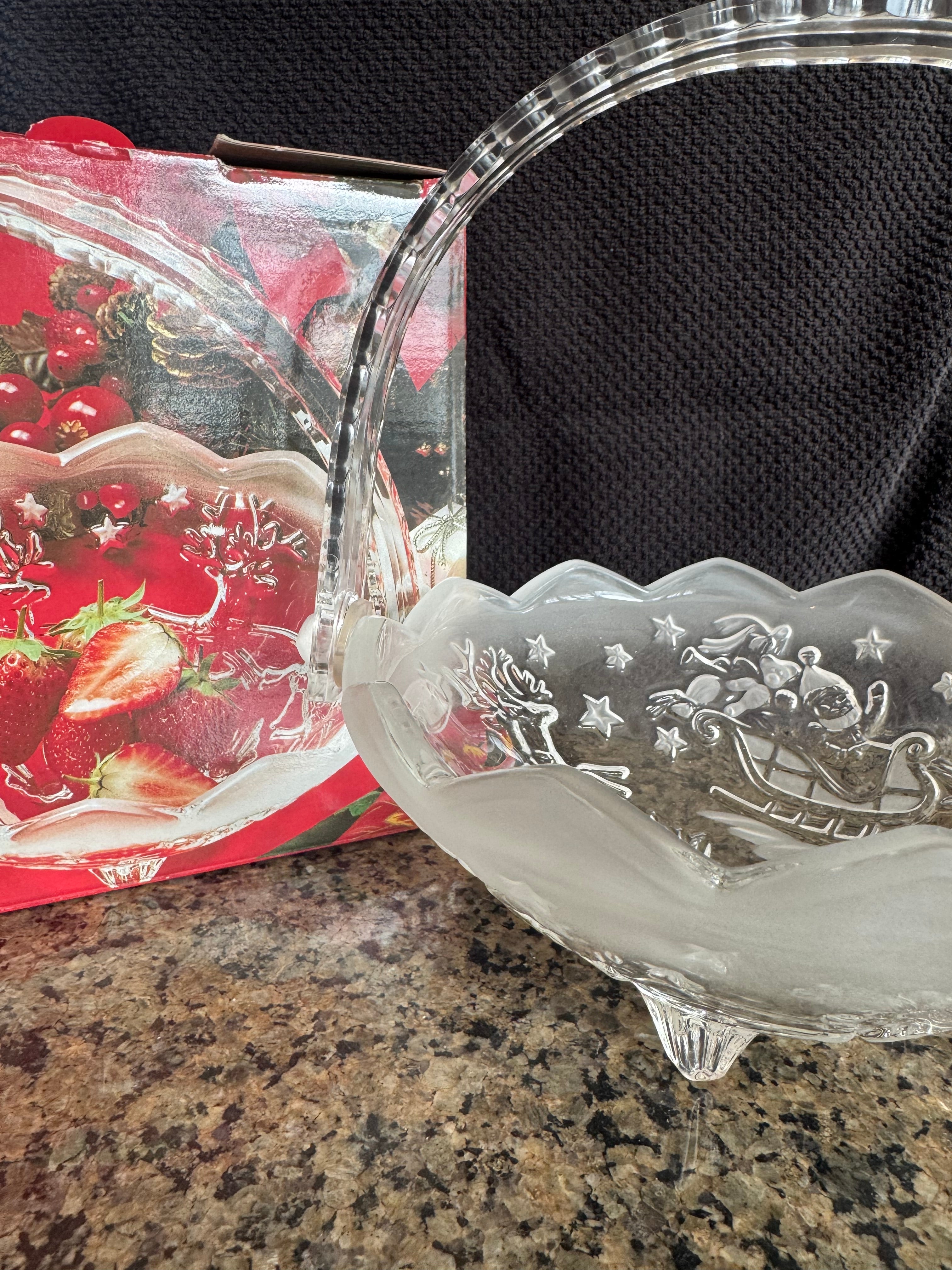 Mikasa Silent Night Glass Basket Christmas Decor Boxed