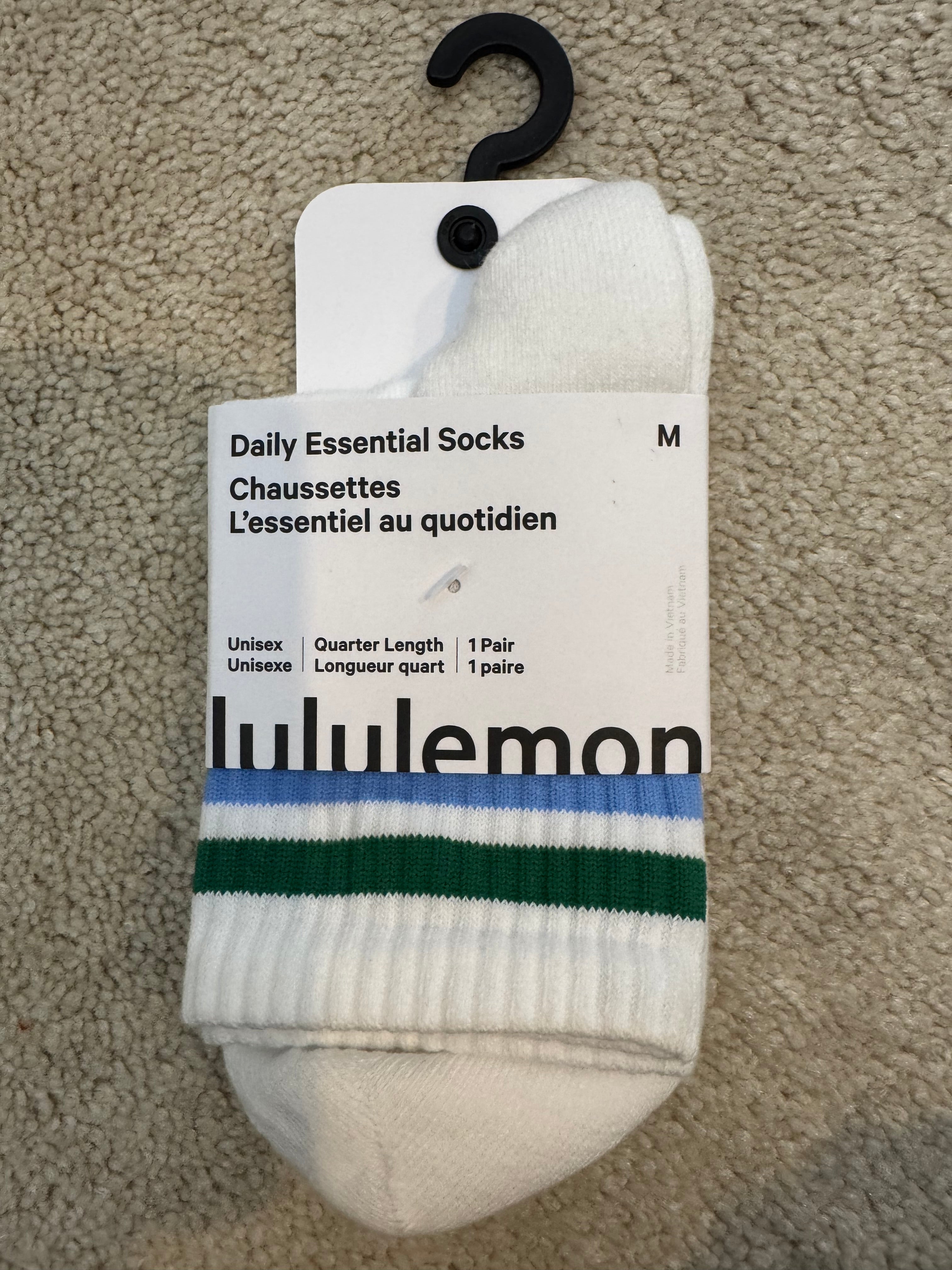 Lululemon Daily Essential Quarter Socks M Rare Blue Green Stripe NWT
