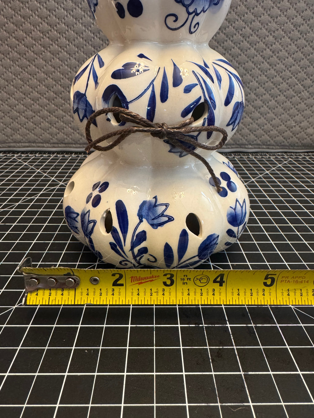 Blue White Ceramic Gourd Potpourri Holder Floral Farmhouse Decor Rustic Vase Scent Holder
