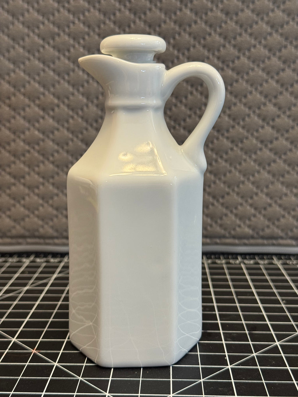 Xcell White Ceramic Oil Vinegar Cruet Bottle Stopper Modern Kitchen Decor