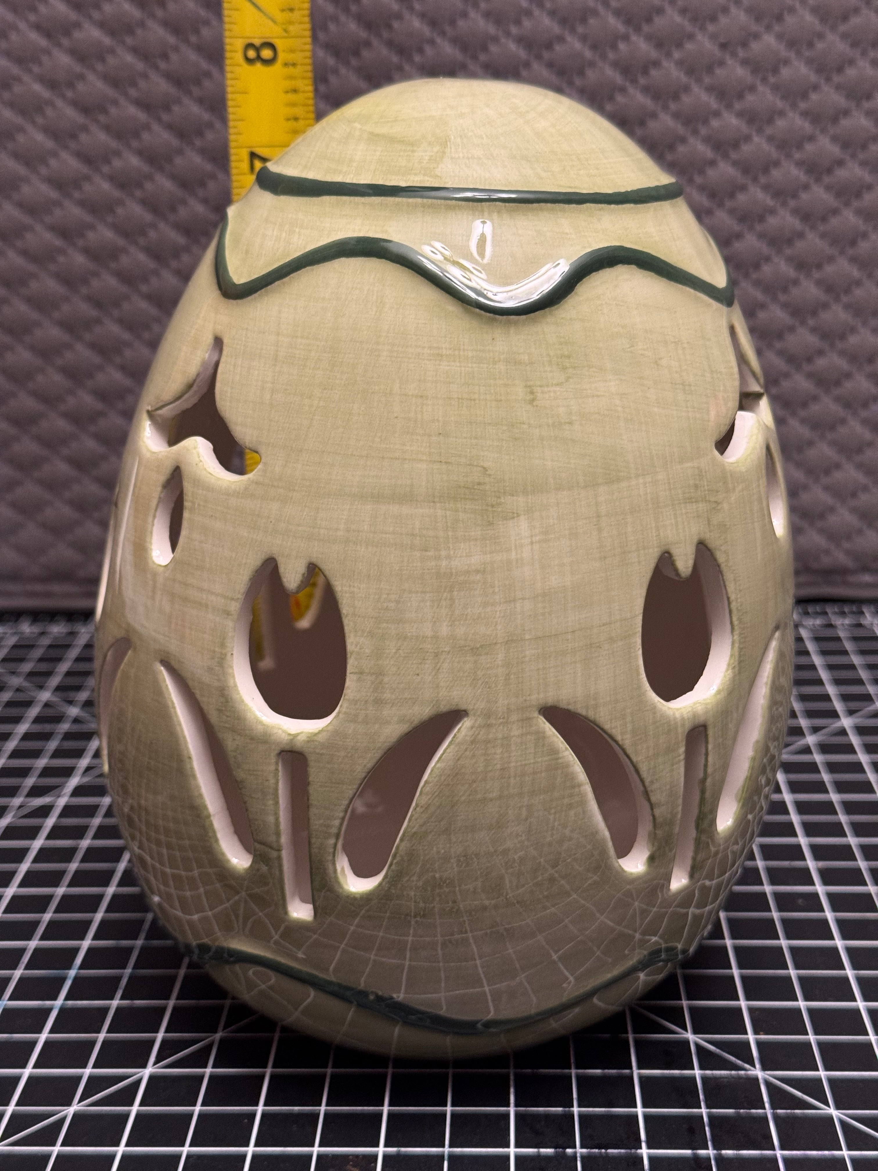 Vintage Green Ceramic Egg Tealight Candle Holder Cutout Tulip Design Decor