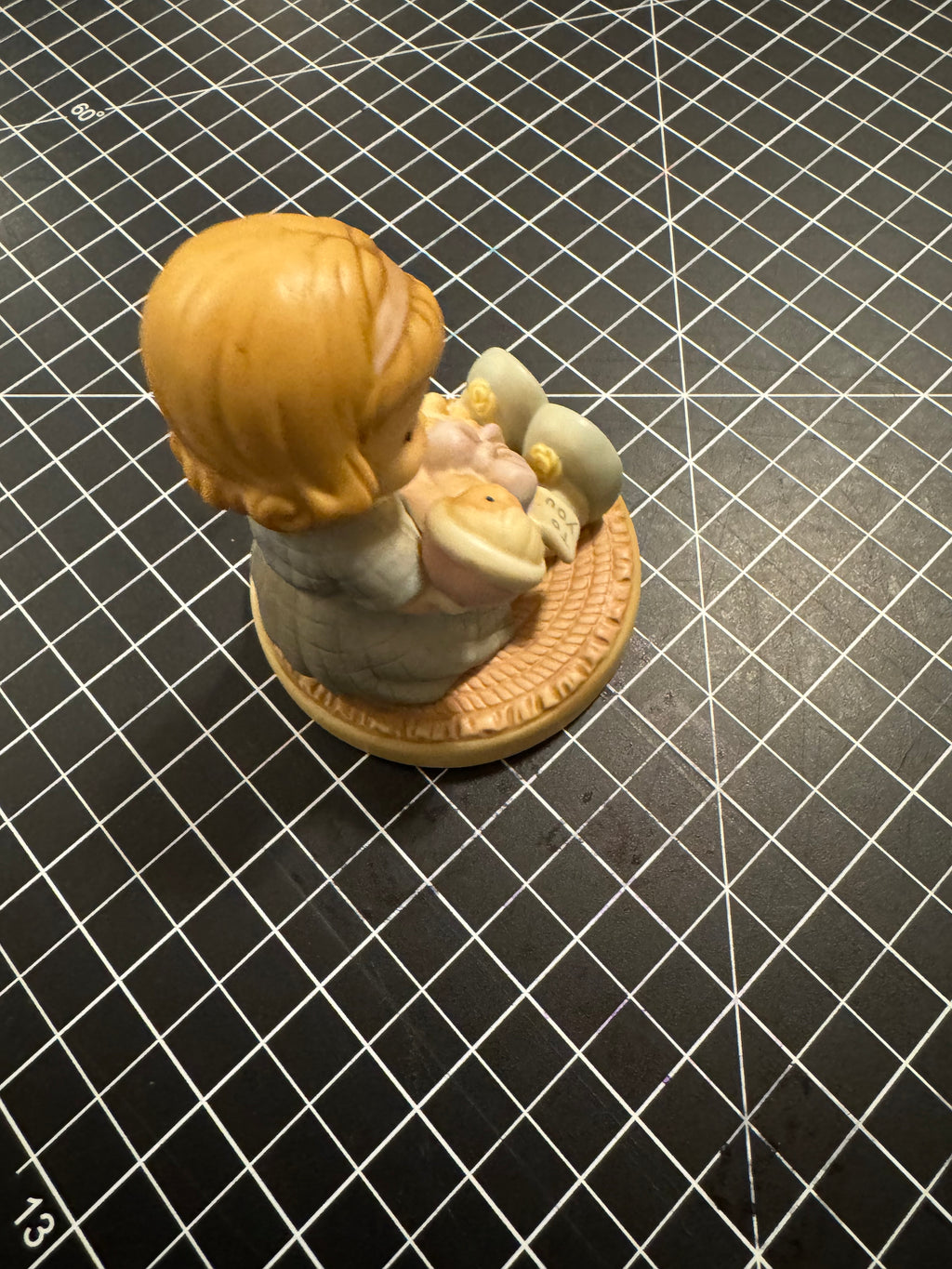 Enesco Memories of Yesterday "Wrapped in Love and Happiness" 1995 Event Figurine #602930 Mabel Lucie Attwell