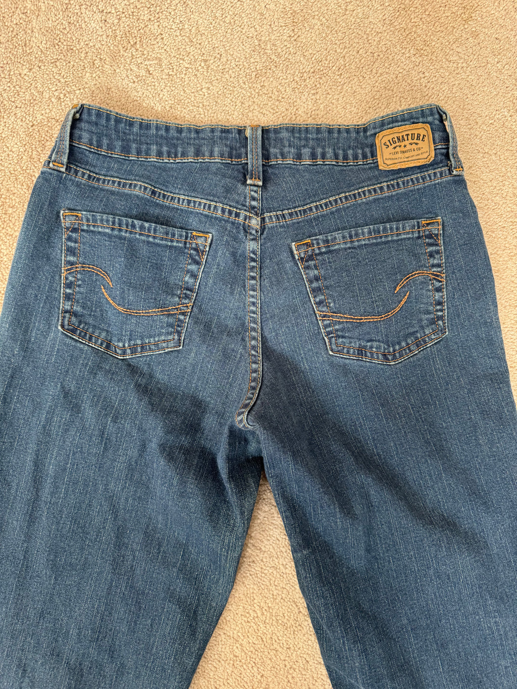 Levi Strauss Signature Mid Rise Straight Jeans Women’s 6 Medium Wash Stretch Denim