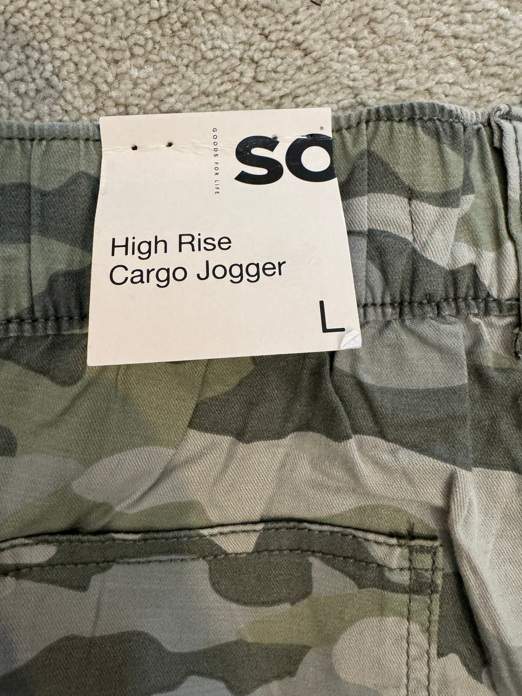 SO High Rise Cargo Jogger Women’s Large Green Camo Utility Pants NWT