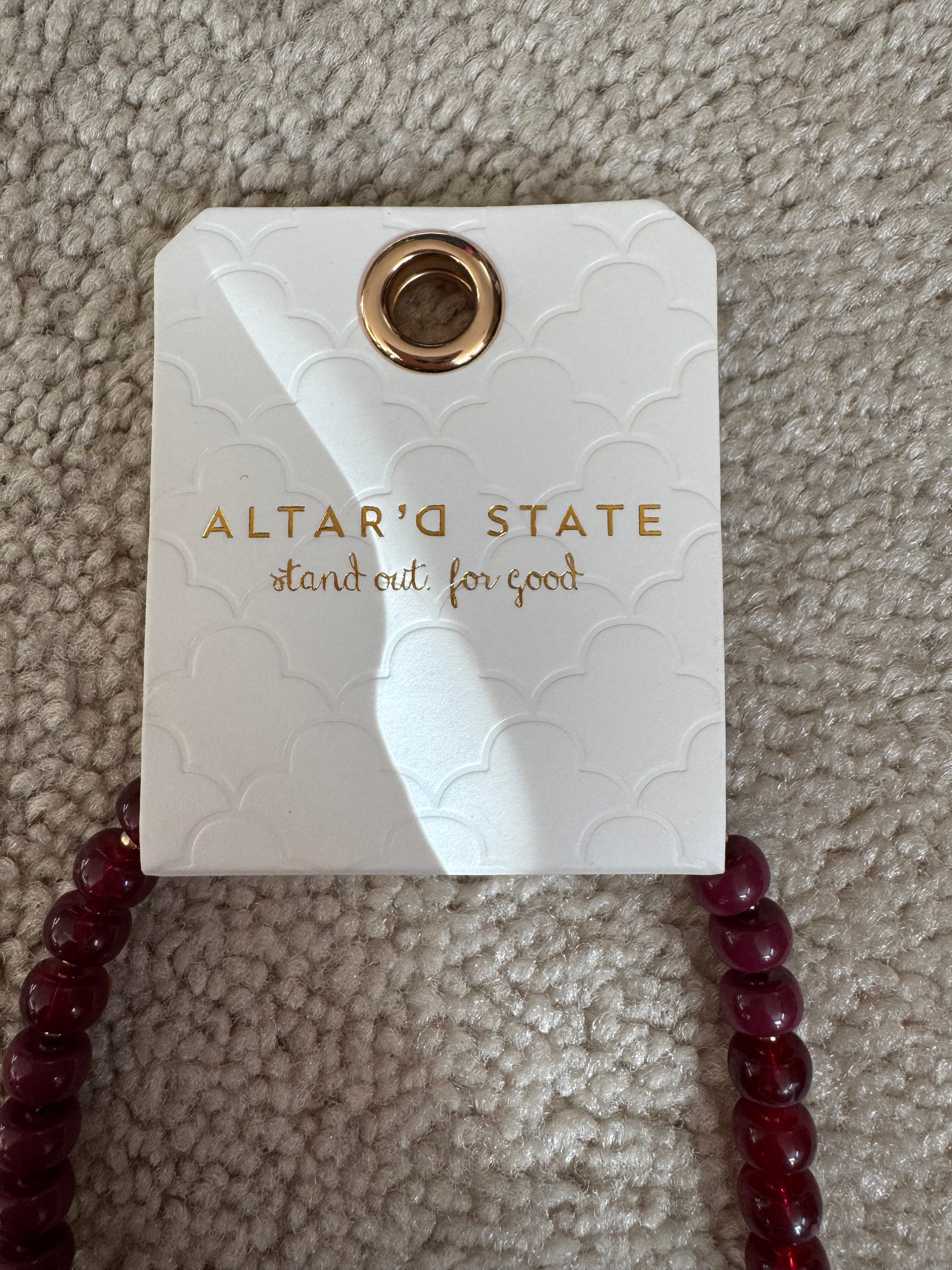 Altar’d State Burgundy Beaded Necklace Gold Heart Pendant NWT Boutique 16-18”