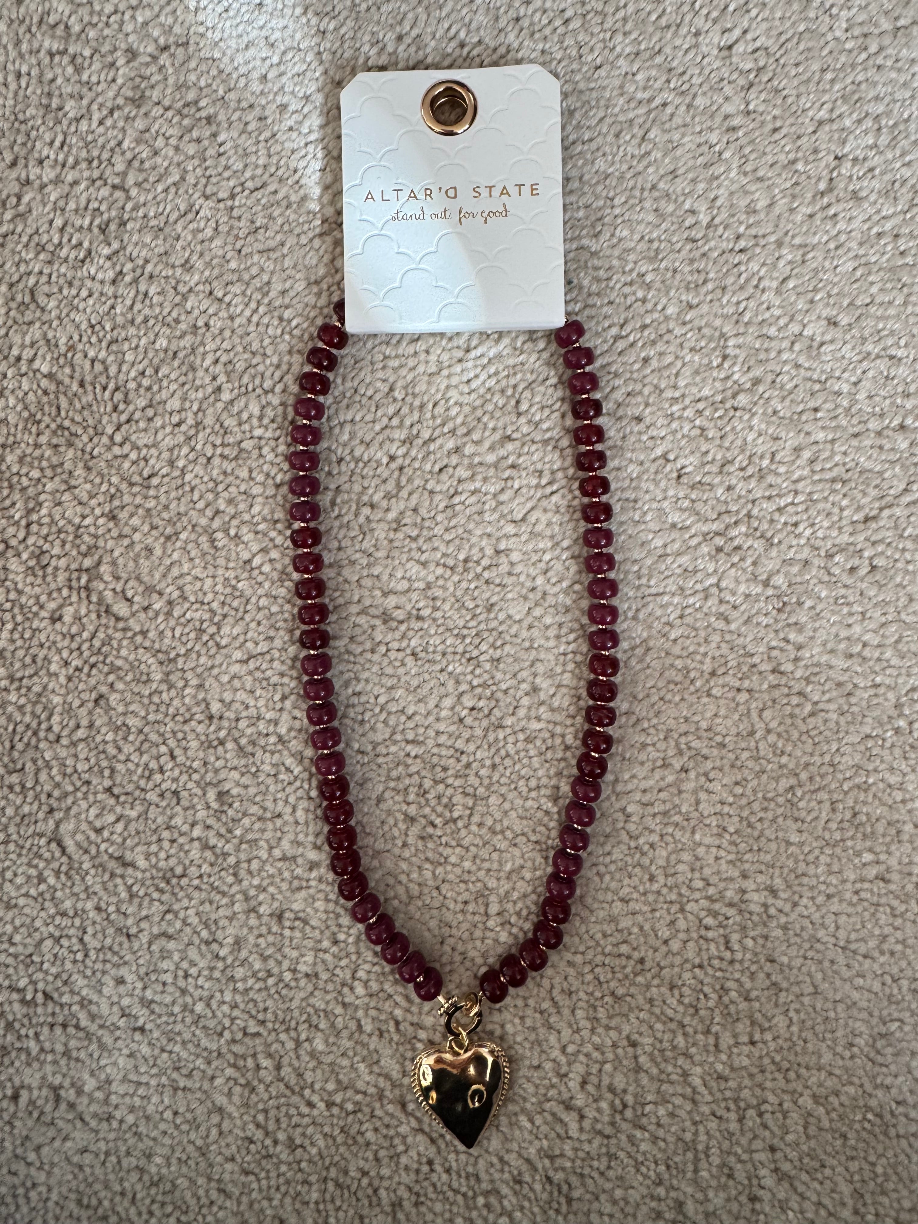 Altar’d State Burgundy Beaded Necklace Gold Heart Pendant NWT Boutique 16-18”