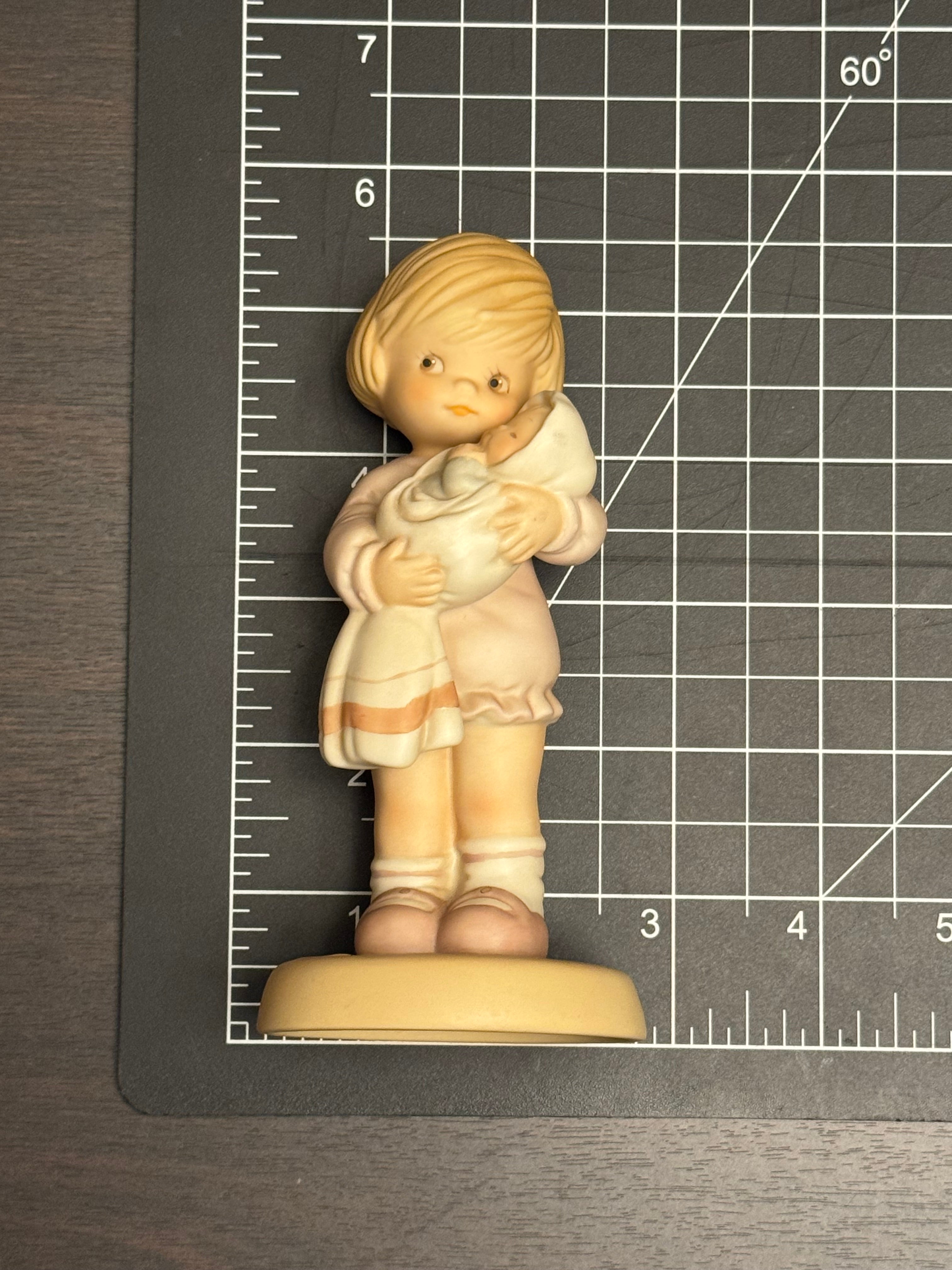 Memories of Yesterday Figurine Can I Keep Her Mommy Enesco 1987 Baby