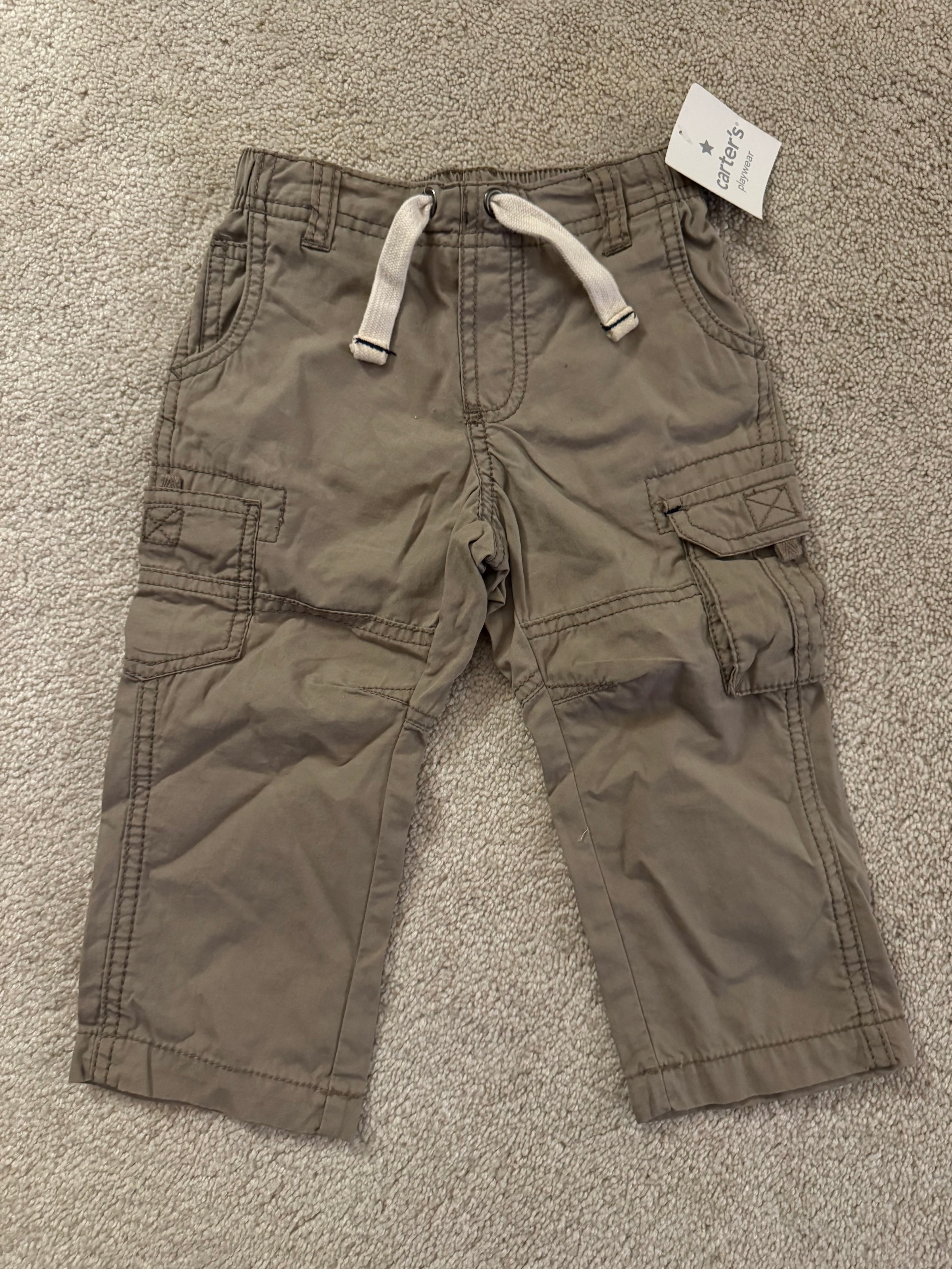 ✨ Carter’s Khaki Cargo Pants – 18 Months – NWT ✨