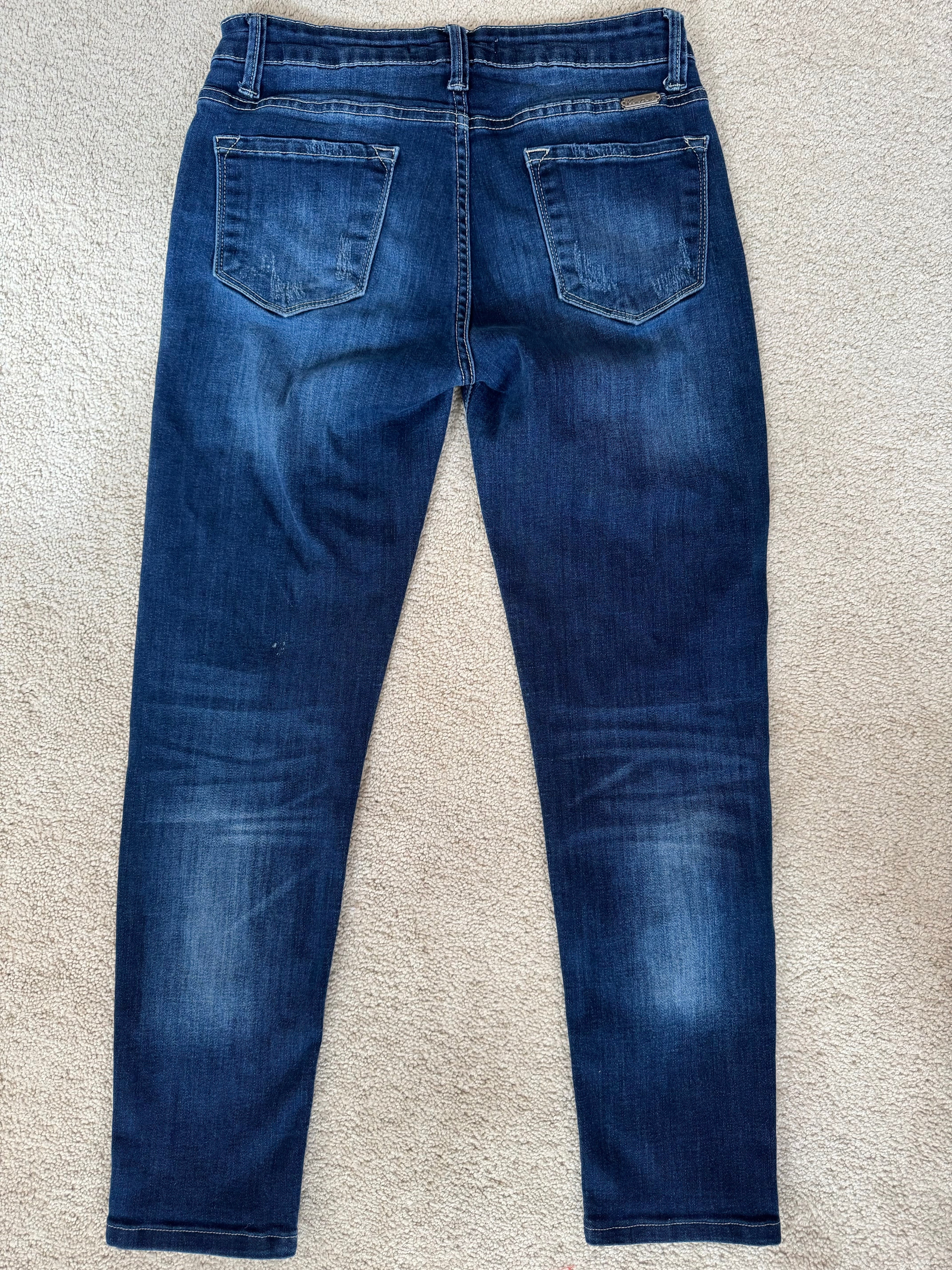 KanCan Los Angeles Dark Wash Distressed Skinny Jeans Size 27 (Pre-Loved) 💙👖