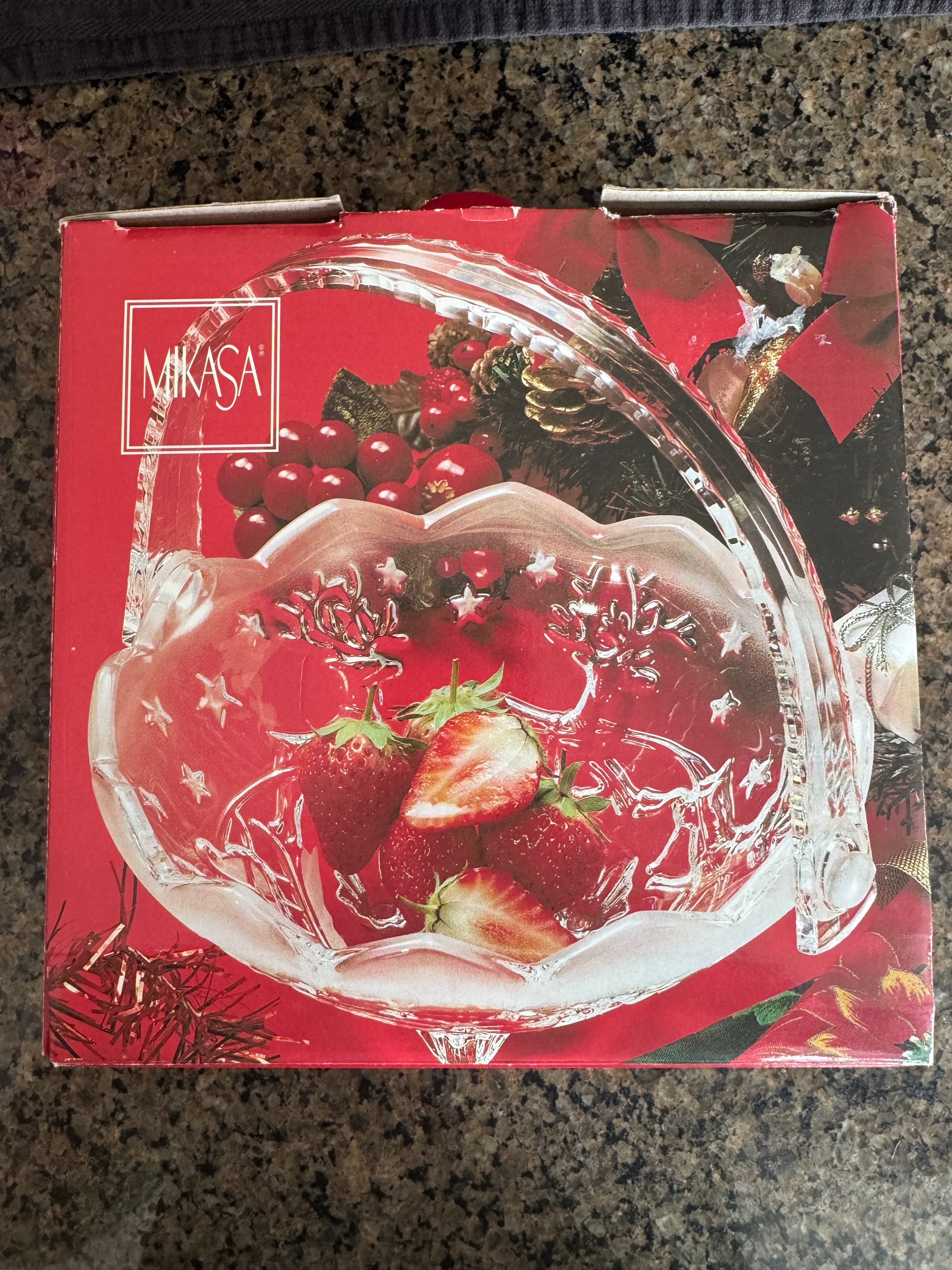 Mikasa Silent Night Glass Basket Christmas Decor Boxed
