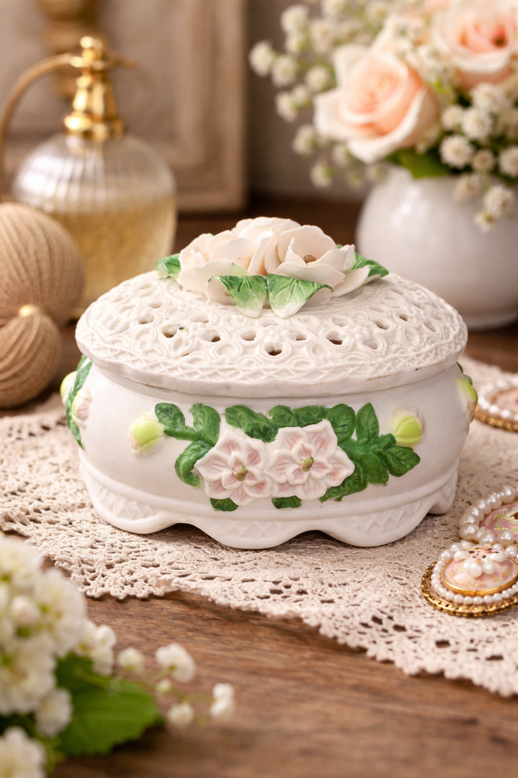 Vintage Floral Porcelain Trinket Box White Roses Lidded Jewelry Dish